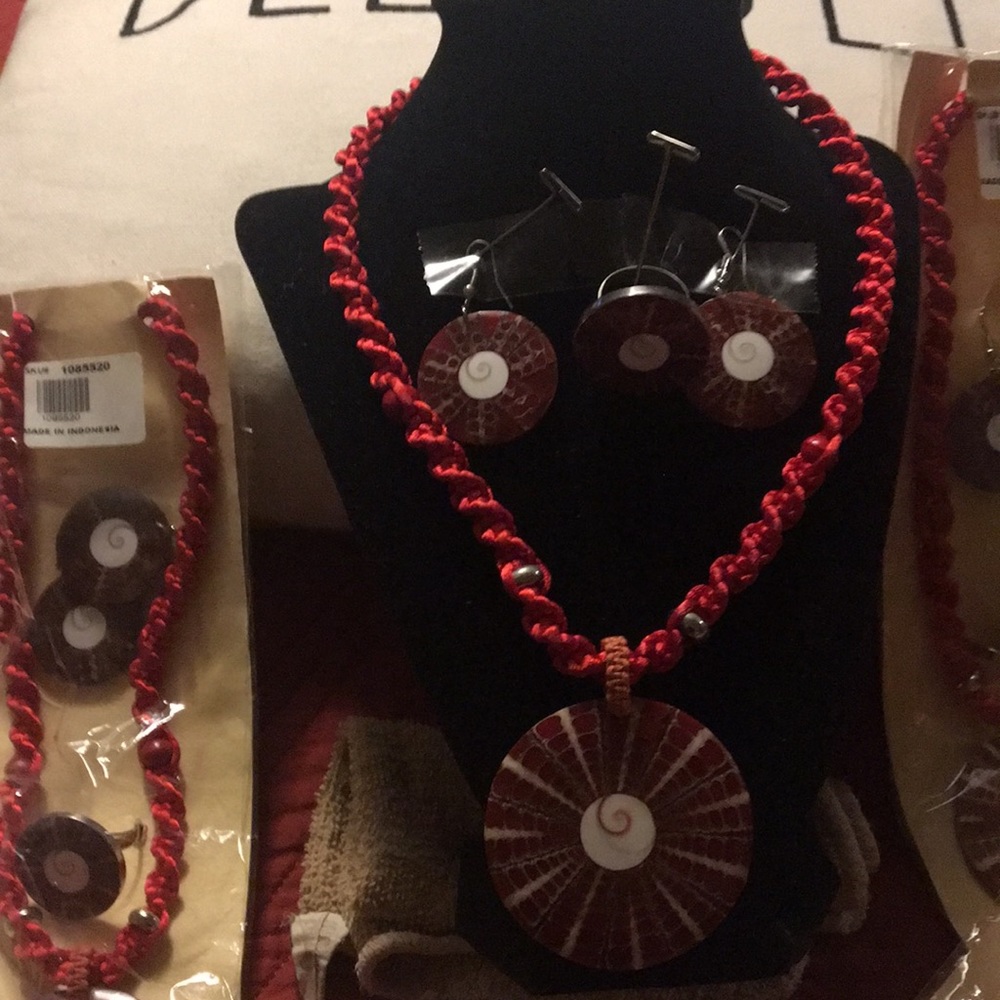 Necklace set 4 piece
